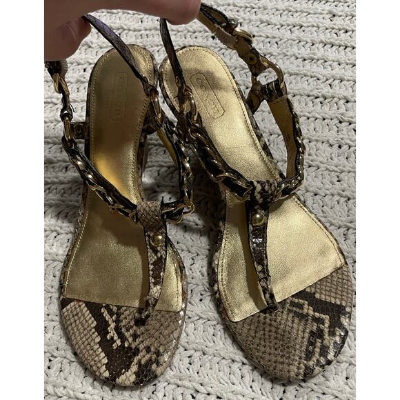 Coach Honora Snake Skin Wedge Sandals Womens Sz 8 B Strappy Gold Chain Cream Tan - Picture 1 of 10